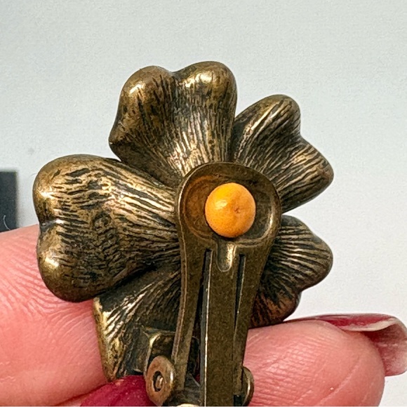 Vintage Rhinestone Pearl Drop Clover Clip-On Earrings, Lucky Charm Jewelry - Picture 8 of 10